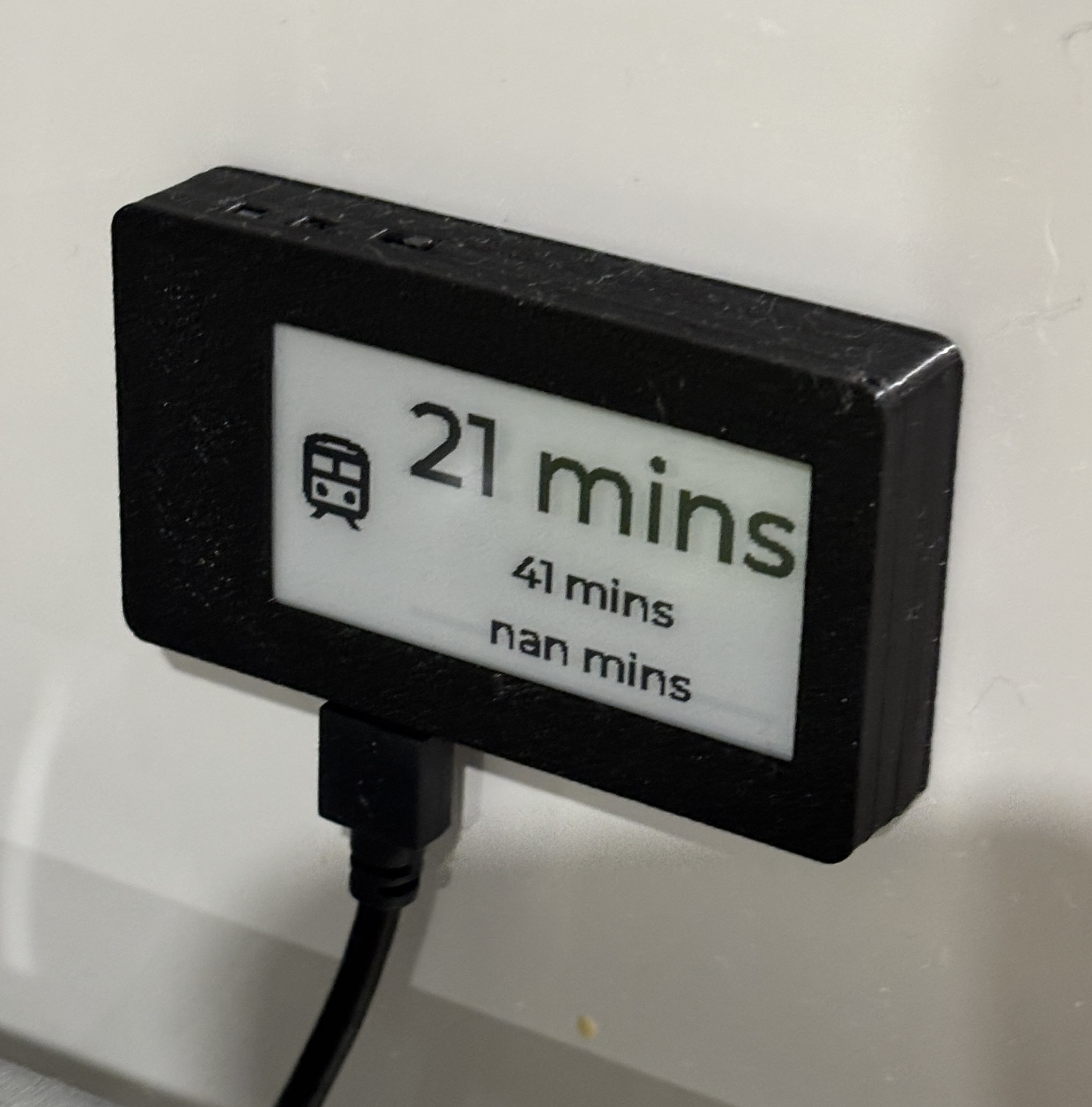 ESPHome Train Timetable e-ink screen